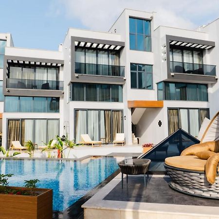 Del Mare Park Hotel ไคริเนีย ภายนอก รูปภาพ