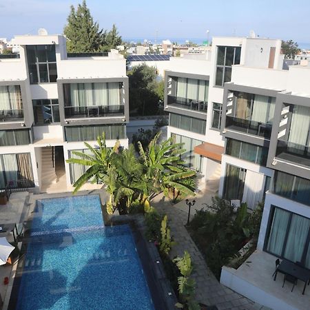 Del Mare Park Hotel ไคริเนีย ภายนอก รูปภาพ