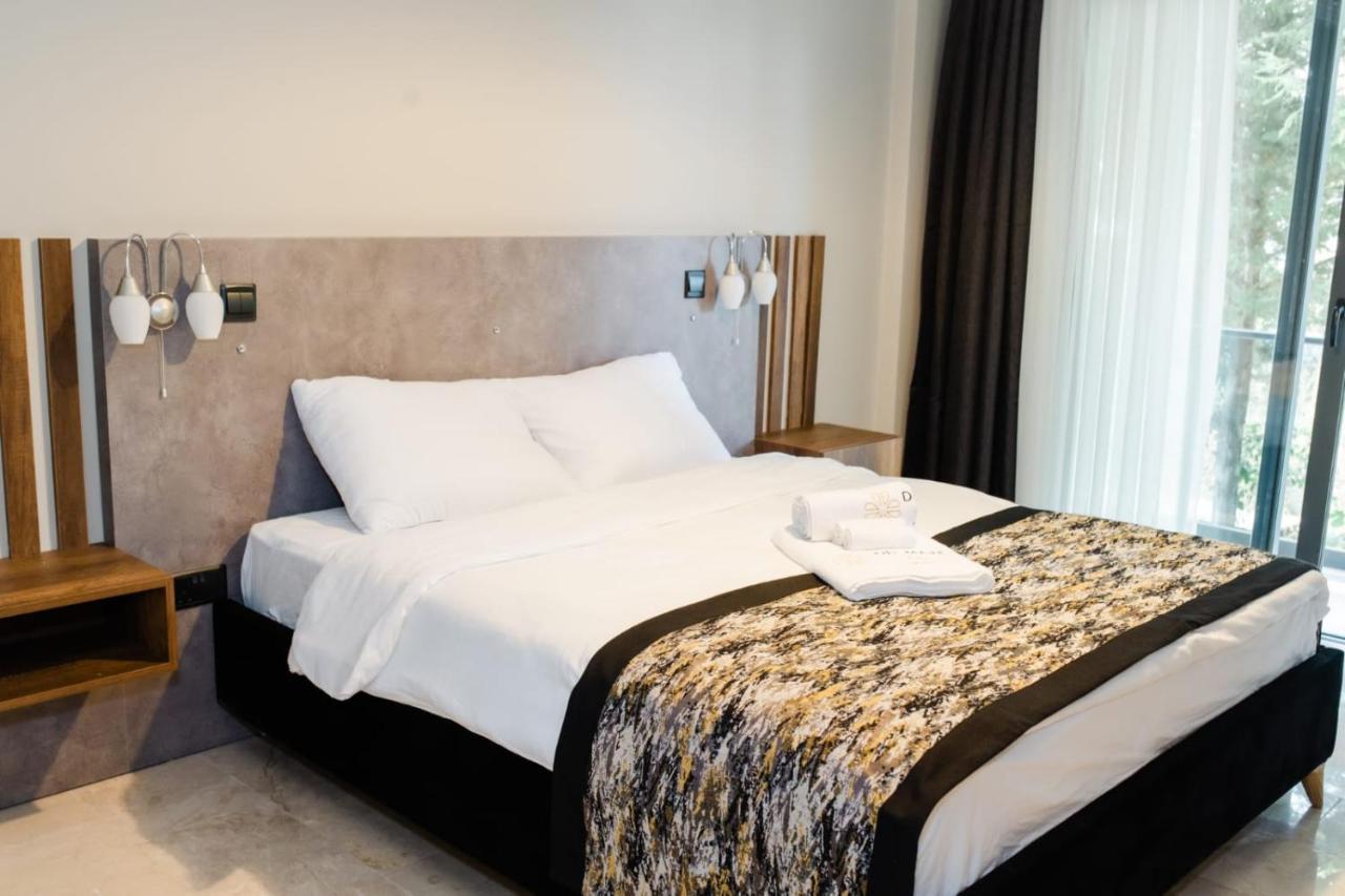 Del Mare Park Hotel ไคริเนีย ภายนอก รูปภาพ