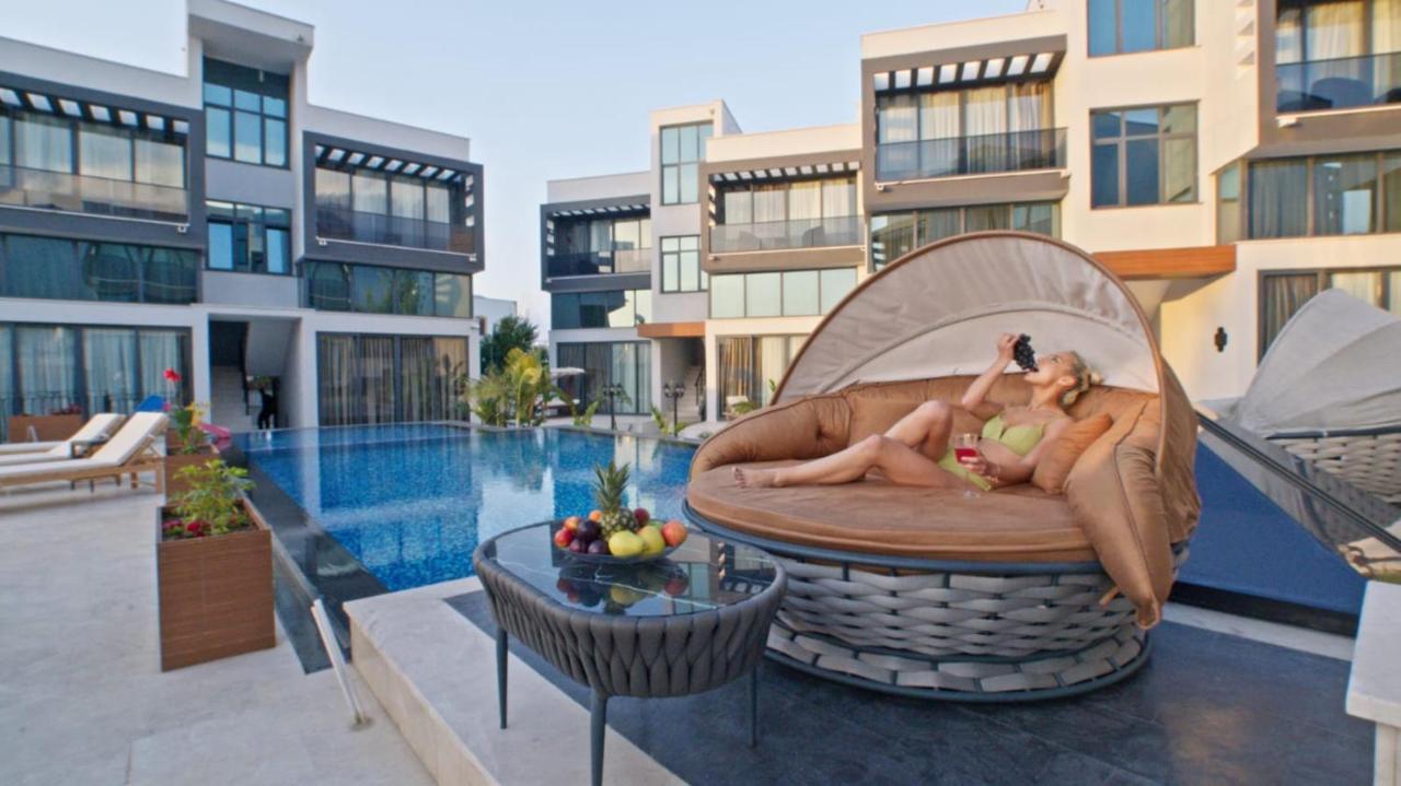 Del Mare Park Hotel ไคริเนีย ภายนอก รูปภาพ