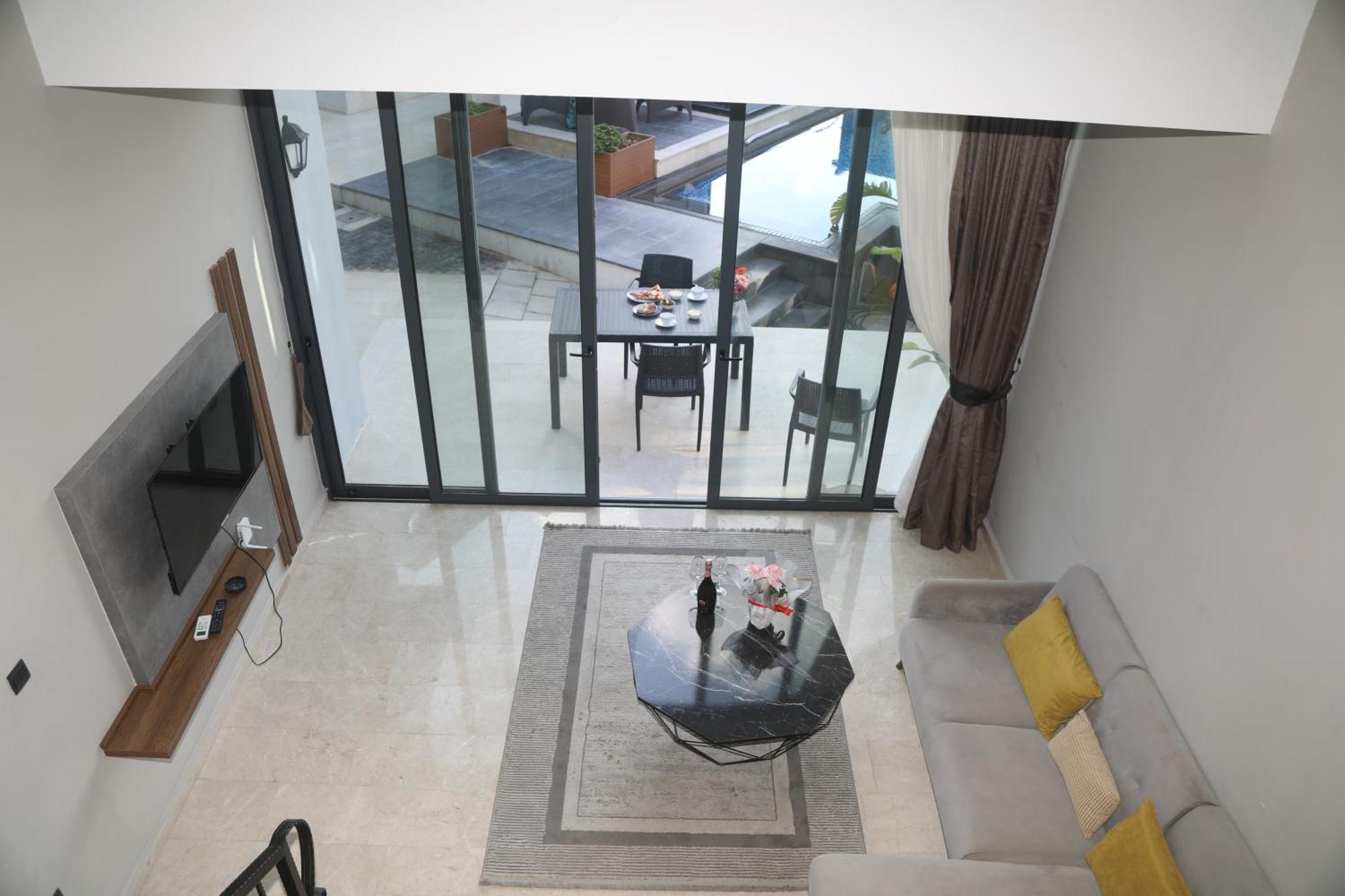 Del Mare Park Hotel ไคริเนีย ภายนอก รูปภาพ