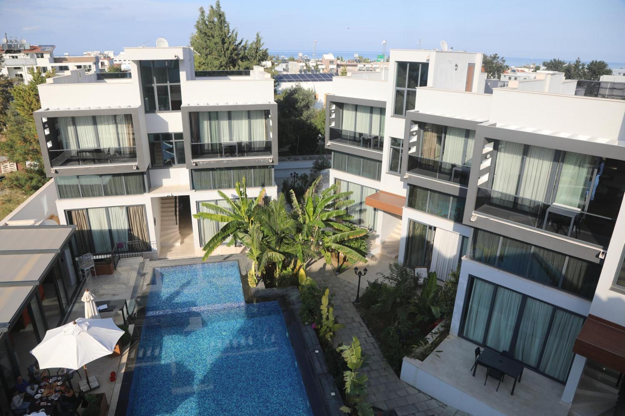 Del Mare Park Hotel ไคริเนีย ภายนอก รูปภาพ