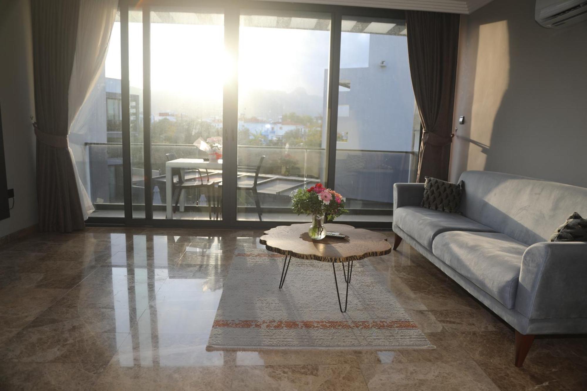 Del Mare Park Hotel ไคริเนีย ภายนอก รูปภาพ